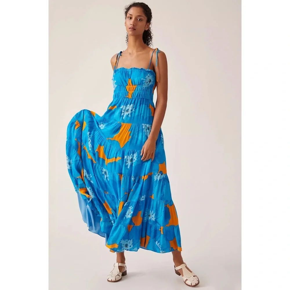 Anthropologie Flynn Smocked Printed Maxi Dress
Hutch
